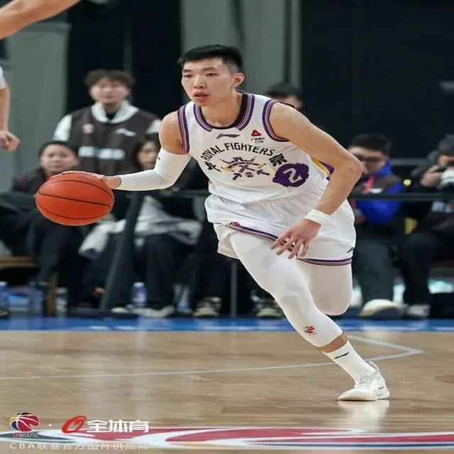 中超争冠集团解析：赛程视角的深度观察 - CROWN SPORTS